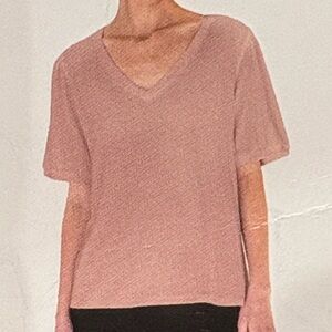 NWOT! Mod Ref - Women's V-Neck Puff Sleeve Shirt. Top. Size XL. Pink / Mauve